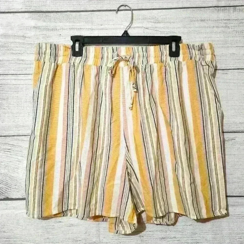 Forgotten Grace Linen Blend Shorts, 2x